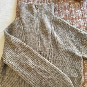 Abercrombie Pull over